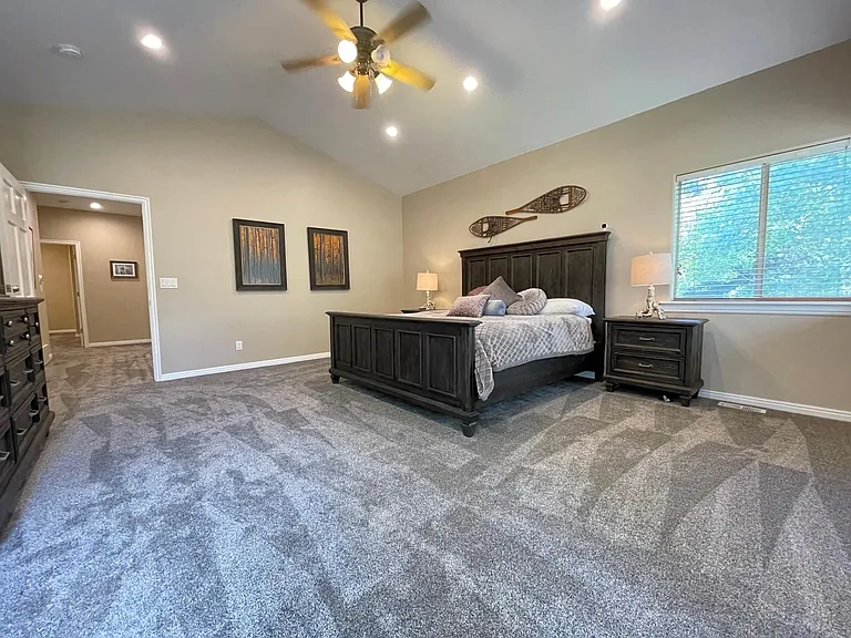 701 Martingale Ln — Photo 11