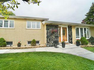 1005 Prospect Ave, Willow Springs, IL 60480