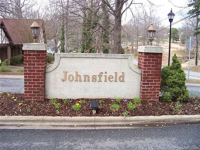 2nd image of 401 Williamsfield Dr