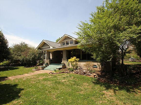 3rd image of 1721 NE Coker Ave