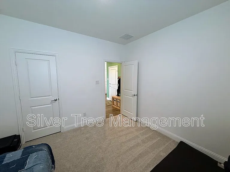 14728 Ledger Ln — Photo 34