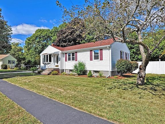 2nd image of 33 Nancy Ave