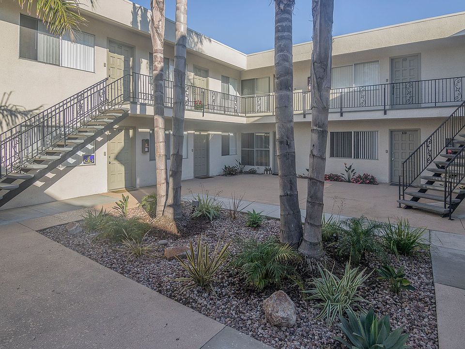 2nd image of 4878 Saratoga Ave #250