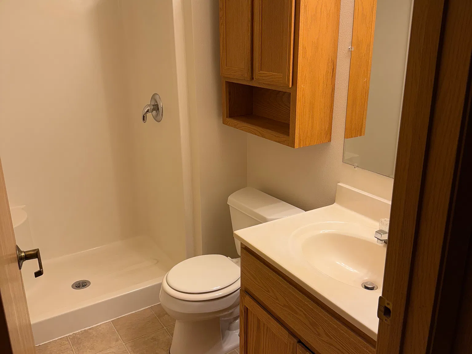 2 bed, 1000 sqft, $1,100 — Photo 4