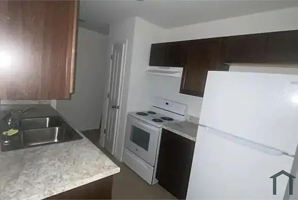 3222 Bishop St — Photo 1
