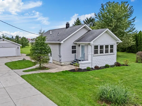 21934 W State Route 579, Curtice, OH 43412