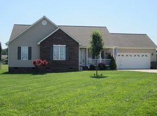 273 Carriage Trace Ln, Lexington, NC 27295