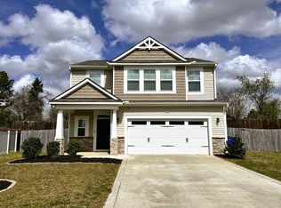 137 Ledford Ave, Raeford, NC 28376