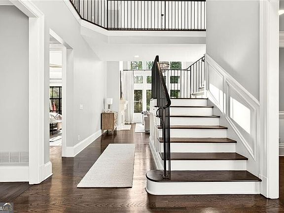 4th image of 5759 Riverside Dr