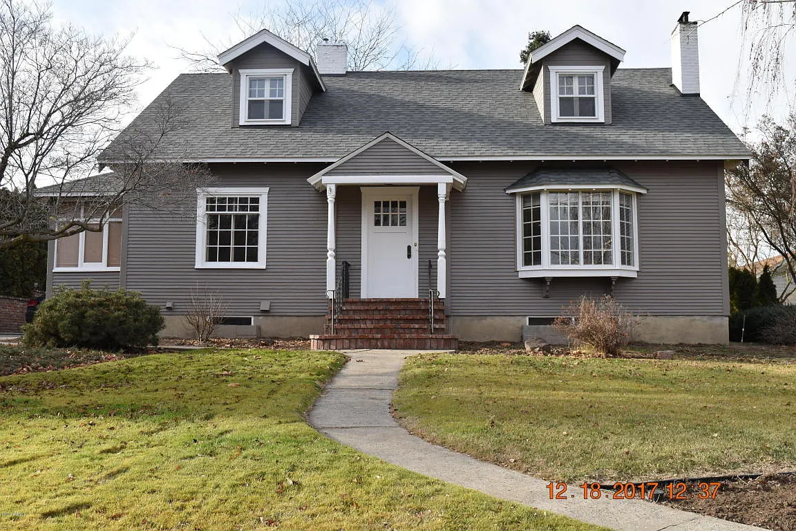 627 Sunnyside Ave photo 1