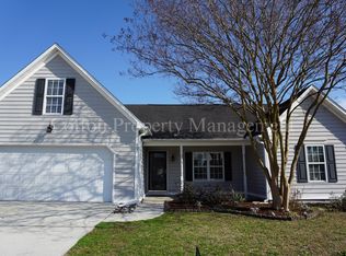 802 Valley Forge Ct, Wilmington, NC 28411