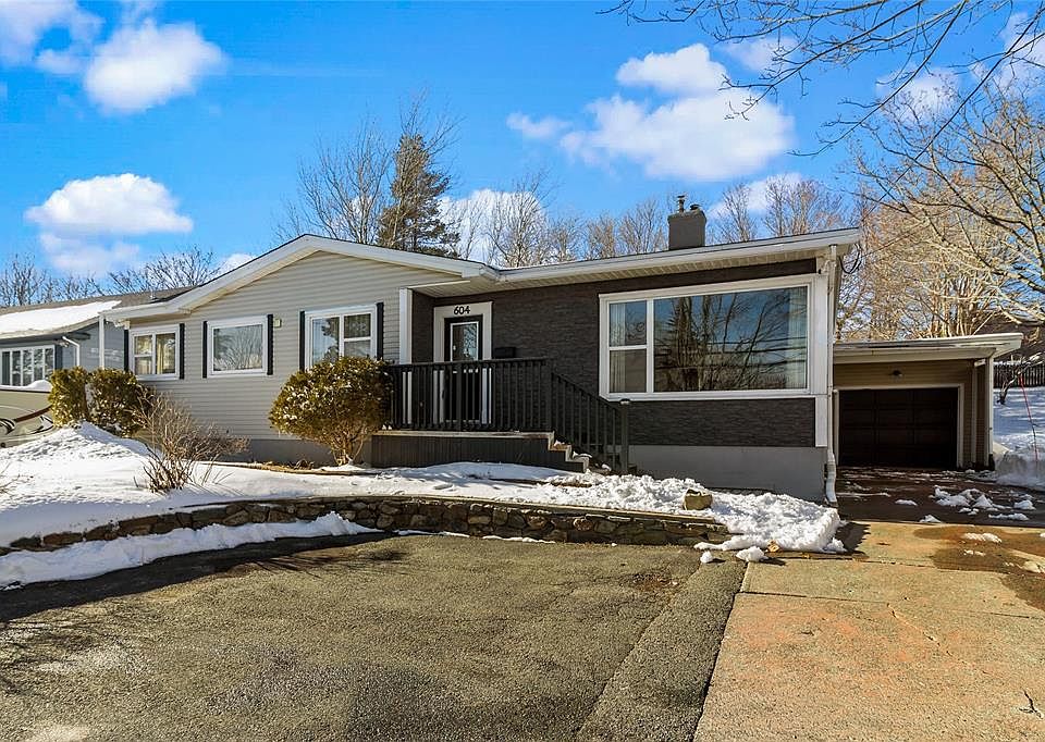 1st image of 604 Topsail Road