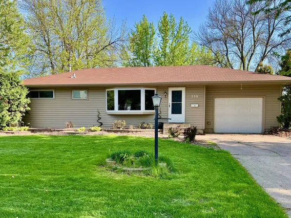 539 12th St NE, Owatonna, MN 55060