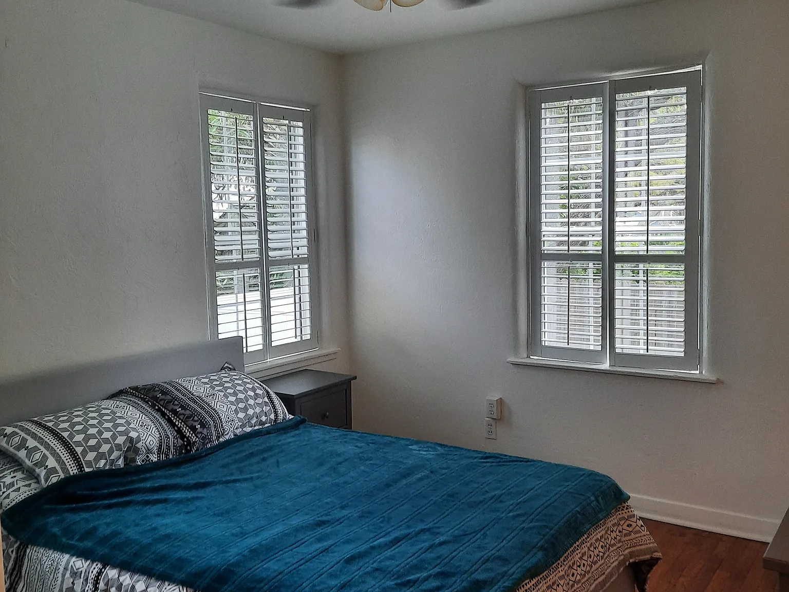 512 Phoenix Ave — Photo 2