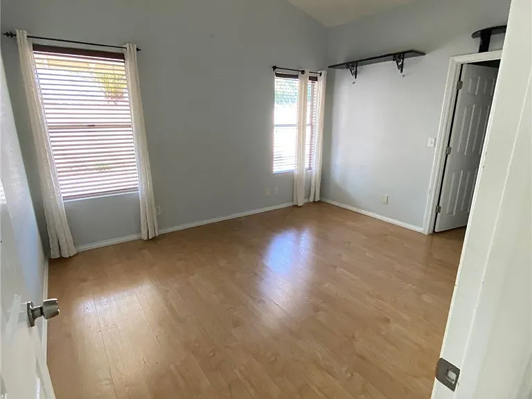 8220 James Grayson Dr — Photo 8