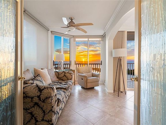 4th image of 5550 Heron Point DR #1801