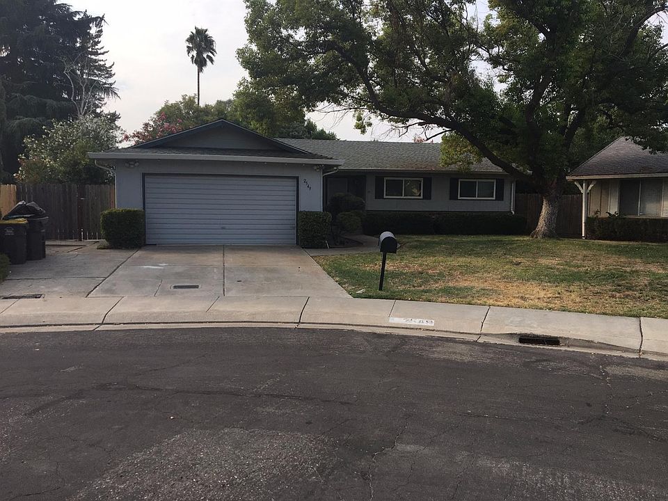 1st image of 2549 Bunker Hill Dr