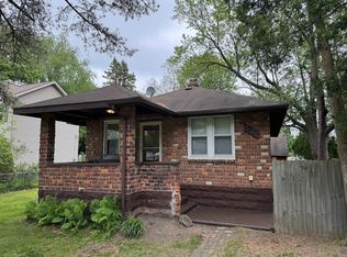 3061 Emmons Ave, Rochester Hills, MI 48307
