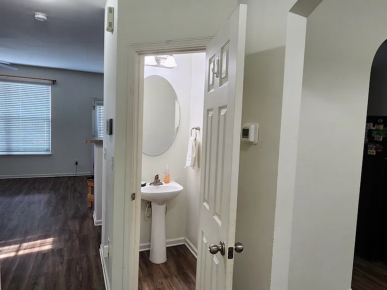 7425 Wallace Ln — Photo 9