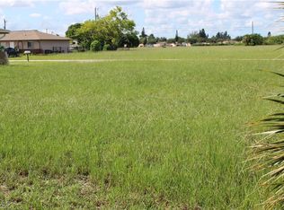 1117 NE 8th Ter, Cape Coral, FL 33909