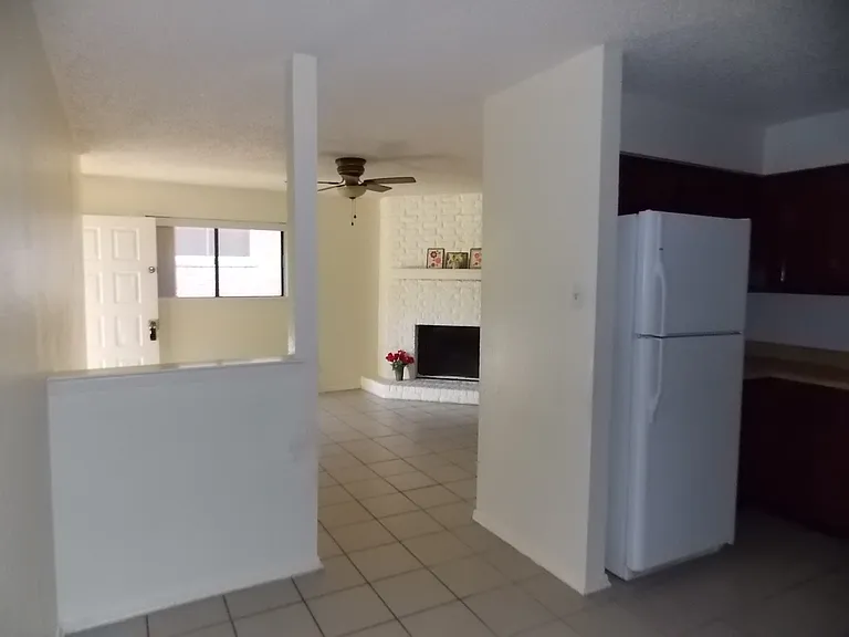 129 Allencrest Dr — Photo 4