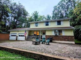 587 Long Mountain Rd, Effort, PA 18330