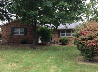 1011 Blueberry Hl, Mount Vernon, IL