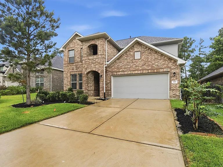 119 Buttonwood Ct — Photo 38