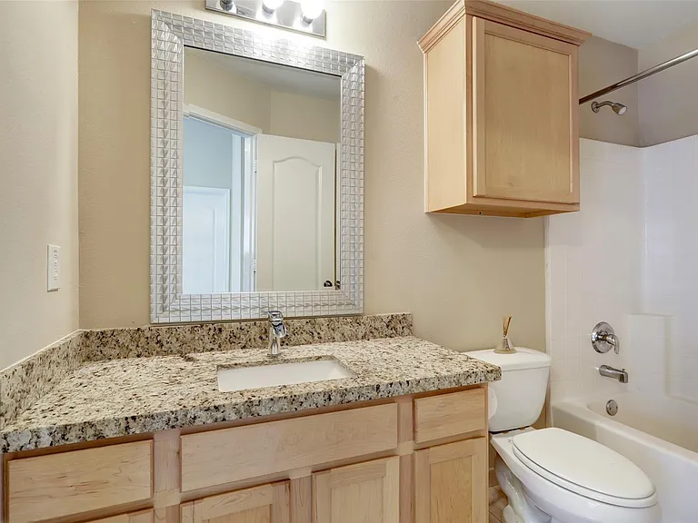 19103 Golden Heath Ln — Photo 13