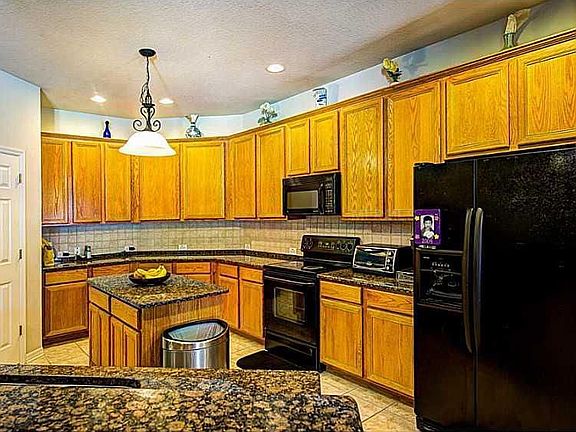 5th image of 8526 Northton Groves Blvd