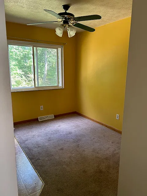 2 bed, 1.5 bath, 1425 sqft, $1,175 — Photo 3