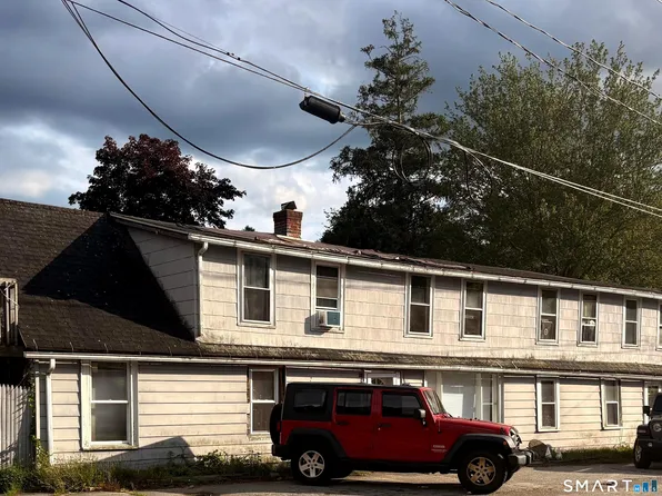 Plainfield Pike, Sterling, CT 06373