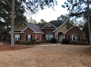 206 Golf Club Dr, Metter, GA 30439