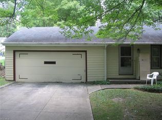 5861 Hillside Rd, Independence, OH