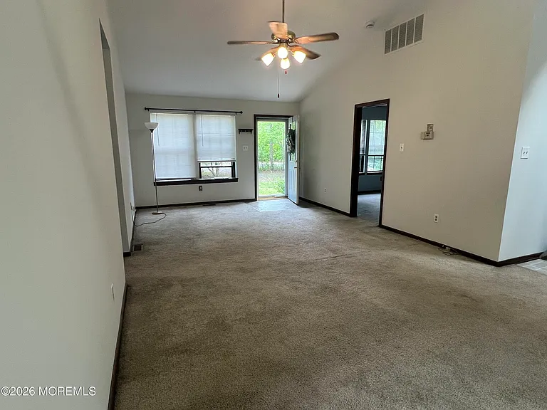 125 Lower Shore Rd — Photo 30
