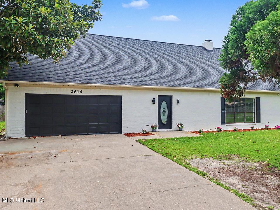 1st image of 2616 Gina St
