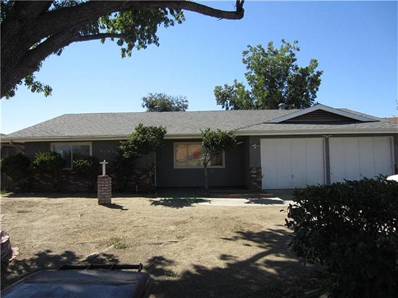 1st image of 41979 Mayberry Ave
