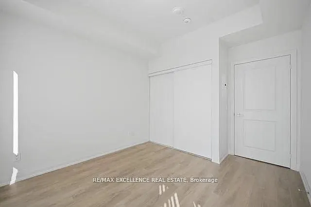 10 Meadowglen Pl #309 — Photo 18