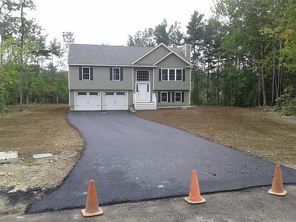 2nd image of 290 Old Farm Way