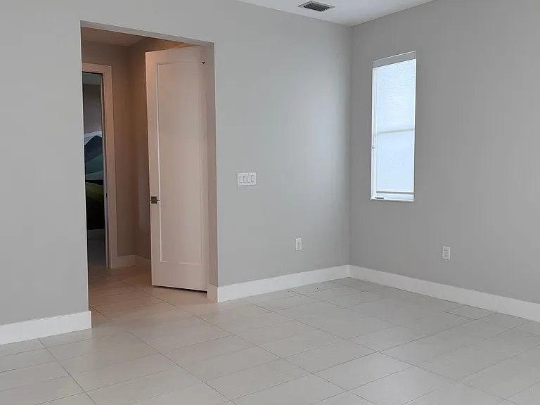 7744 Sandhill Lake Dr — Photo 25