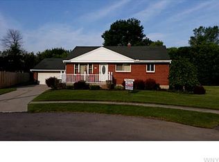 20 Dania Dr, Cheektowaga, NY 14225