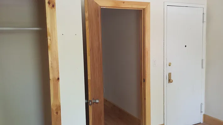 Rented by Nooklyn NYC LLC | media 28