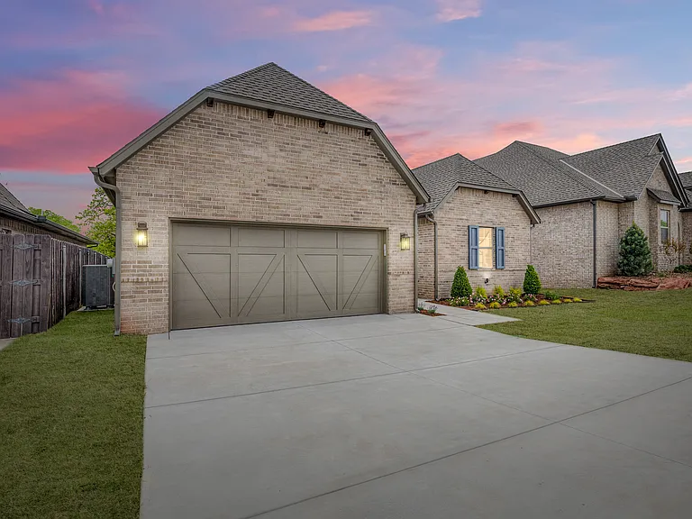 2600 Woods Edge Dr — Photo 40