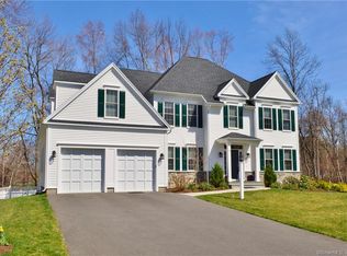 73 E Maxwell Dr, West Hartford, CT 06107