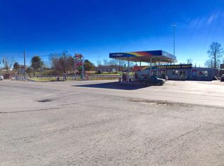 891 Maple St, Russell Springs, KY 42642