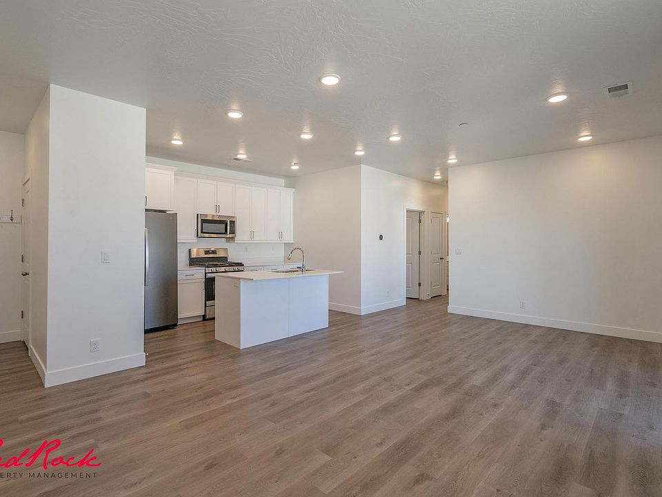 1st image of 5801 S Garnet Dr #1302