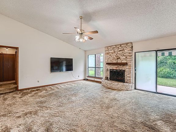 5th image of 104 Papaloa Ln