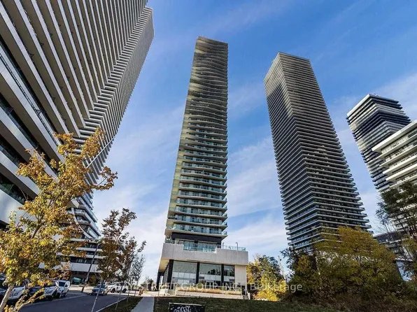 33 Shore Breeze Dr, Toronto, ON