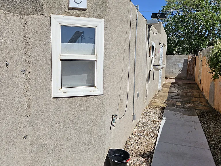 5607 Palm Ave SW — Photo 3