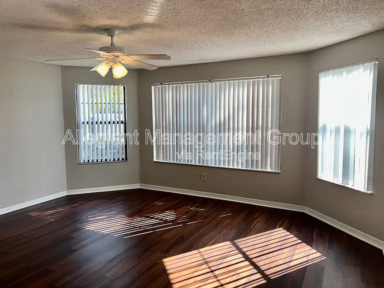 2807 Rio Grande Trl — Photo 3